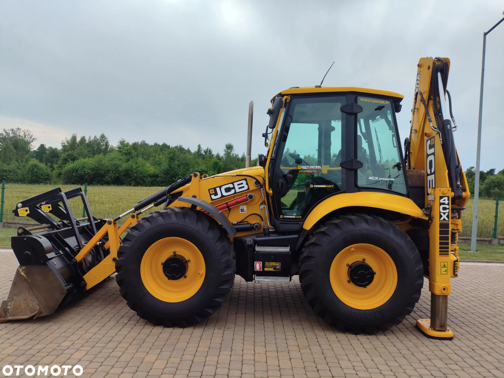 JCB 4CX PRO / NOWY MODEL / TORQUELOCK / POWERRSHIFT / KOPARKO-ŁADOWARKA - 2