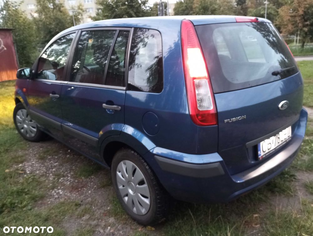 Ford Fusion - 3