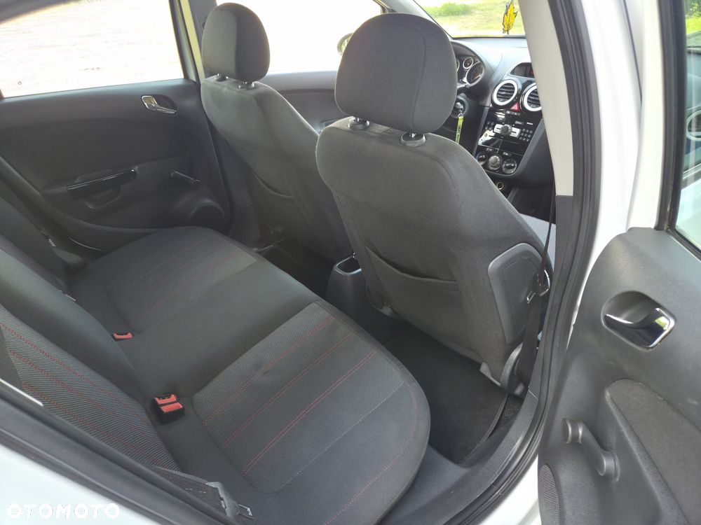 Opel Corsa 1.4 16V Sport - 13