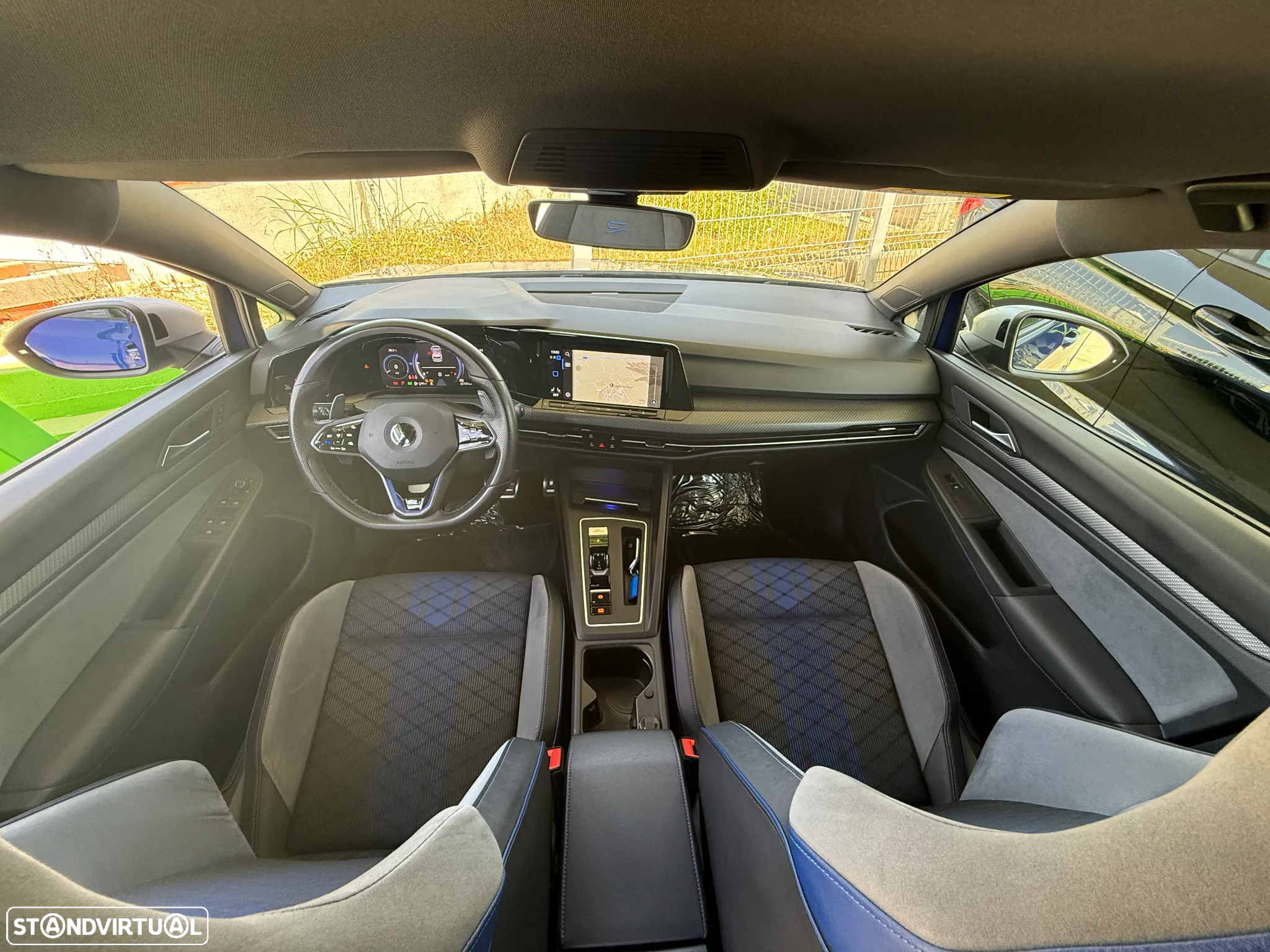 VW Golf 2.0 TSI R DSG - 33