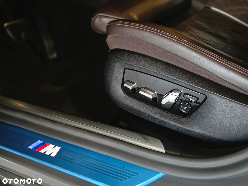 BMW Seria 7 750i xDrive sport - 11