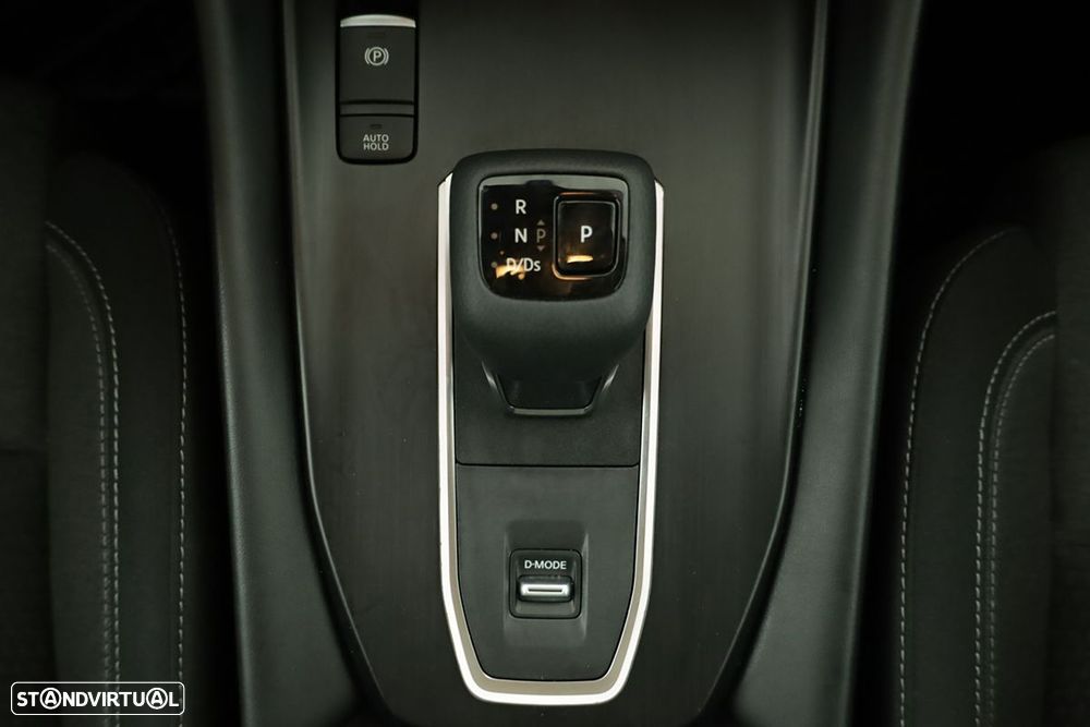 Nissan Qashqai 1.3 DIG-T N-Connecta LED Xtronic - 13