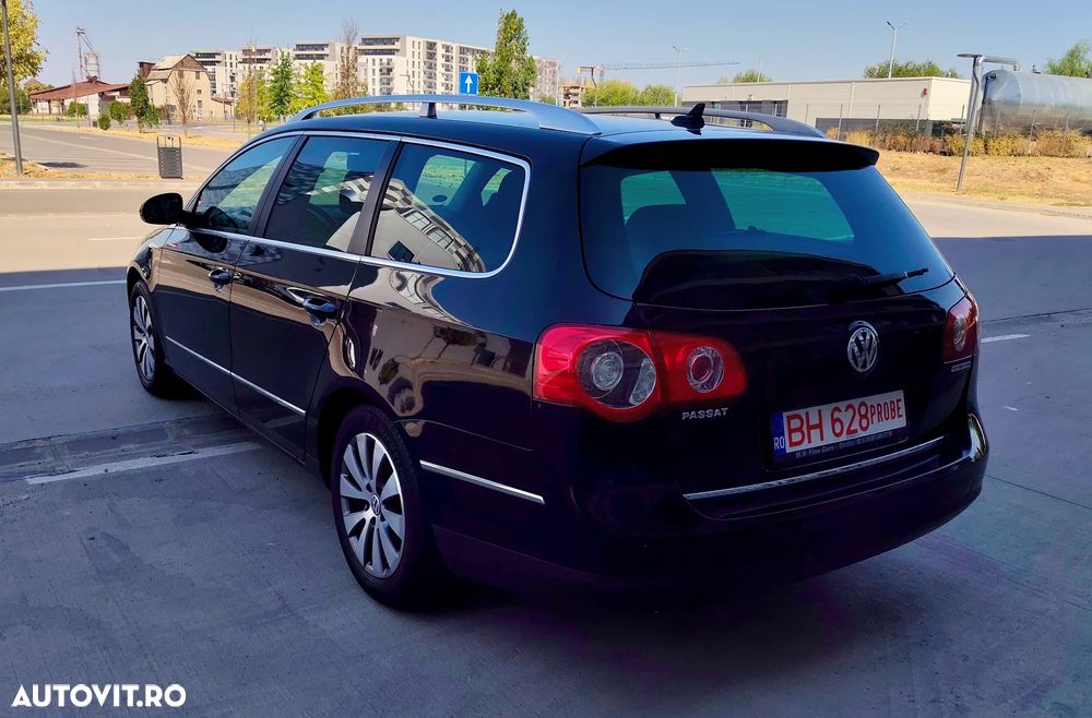 Volkswagen Passat - 4