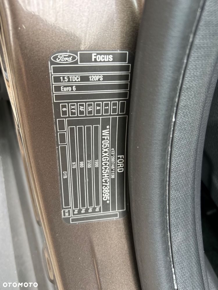 Ford Focus 1.5 EcoBlue Start-Stopp-System TITANIUM STYLE - 34