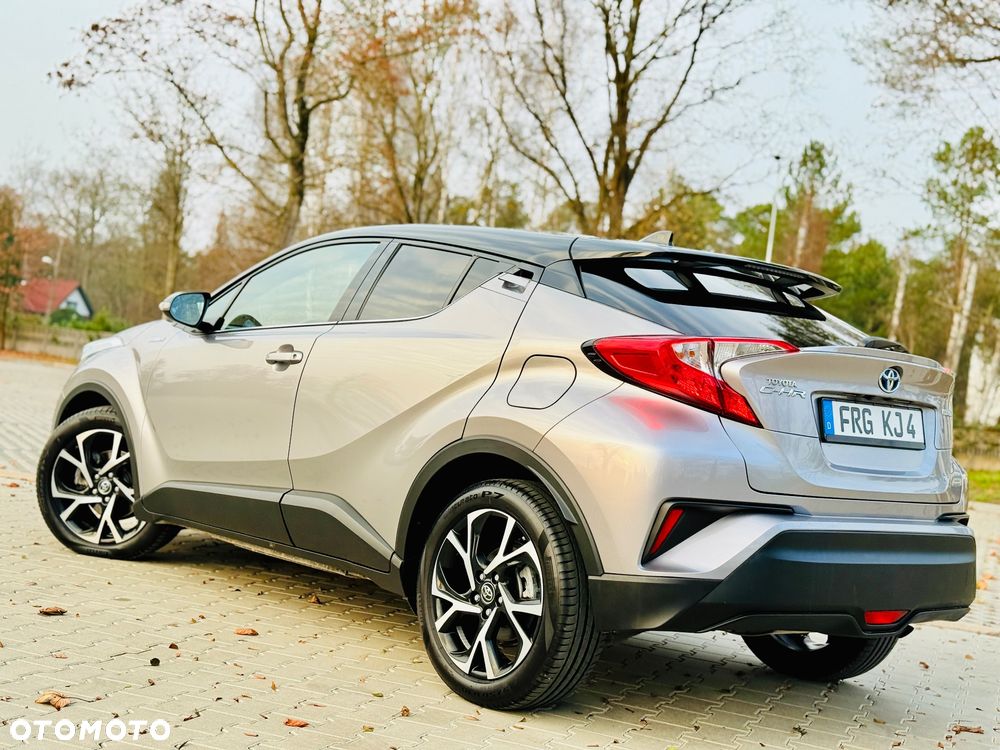 Toyota C-HR Business-Edition - 31