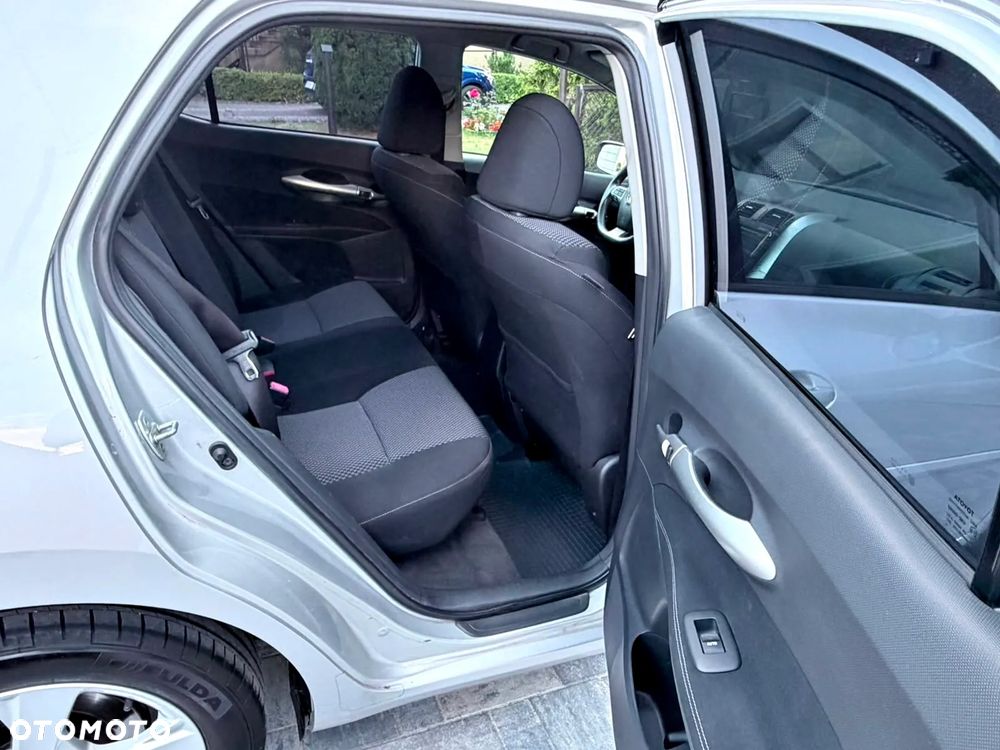 Toyota Auris 1.6 Premium Comfort - 18