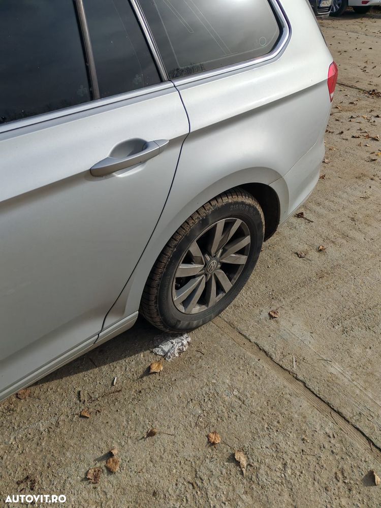 Volkswagen Passat 2.0 TDI SCR DSG Comfortline - 7