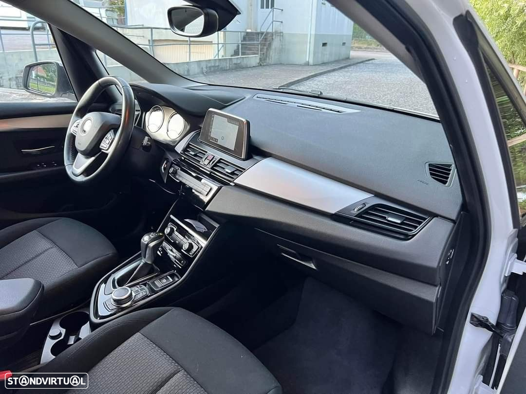 BMW 225xe Active Tourer Advantage - 24