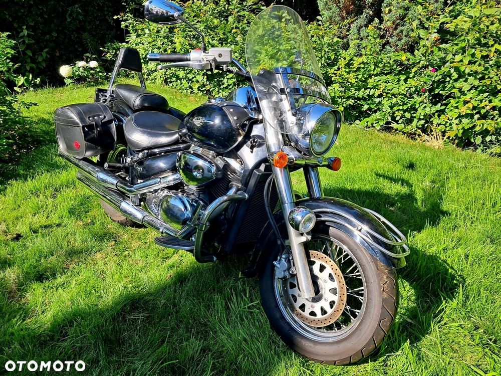 Suzuki VL 800 Volusia - 1