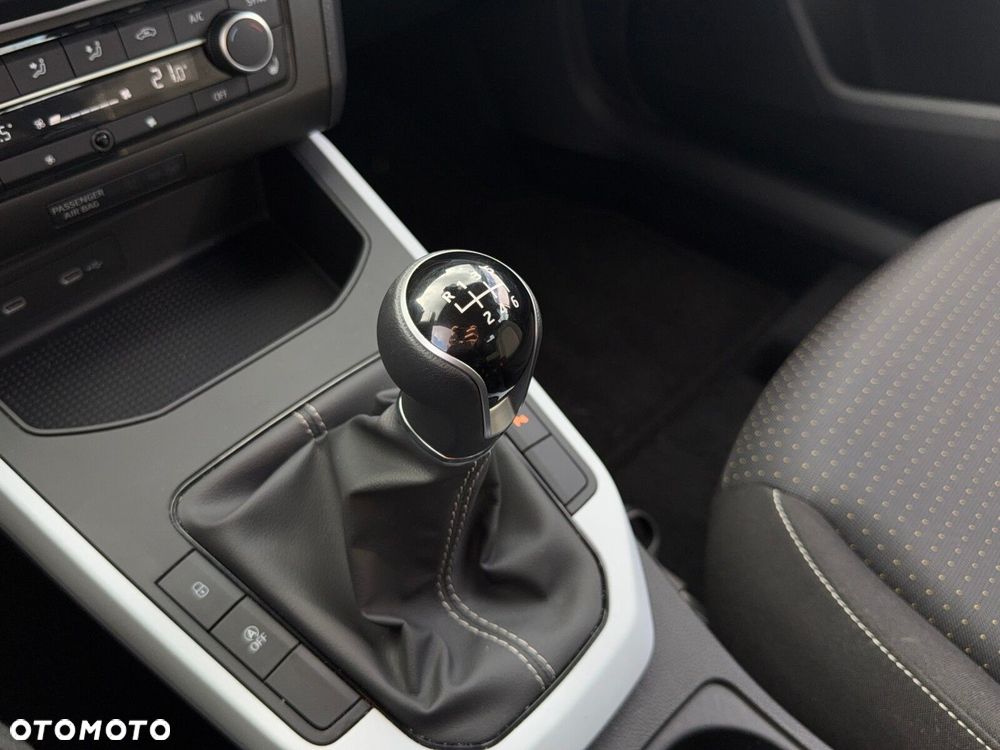 Seat Arona - 23