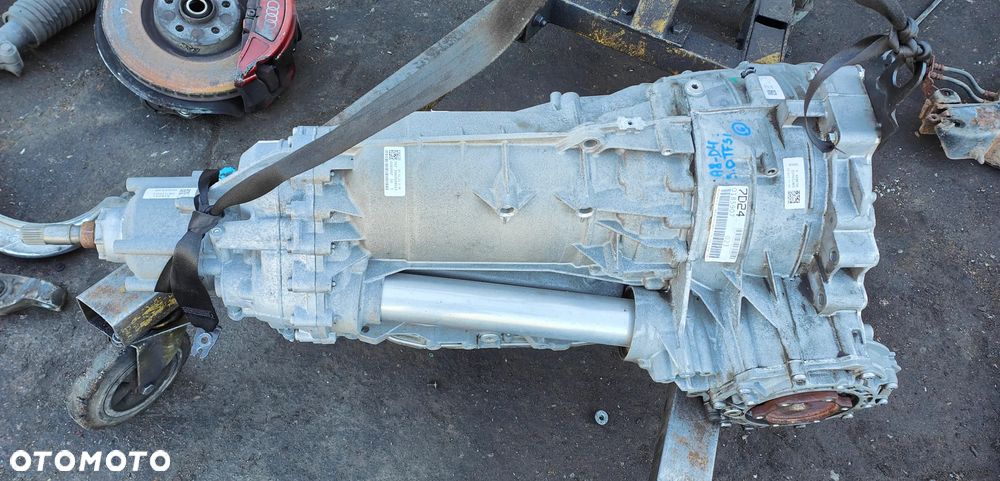 AUDI A8 D4 14r 3.0 TFSI V6 245kW SKRZYNIA BIEGÓW NCJ - 1