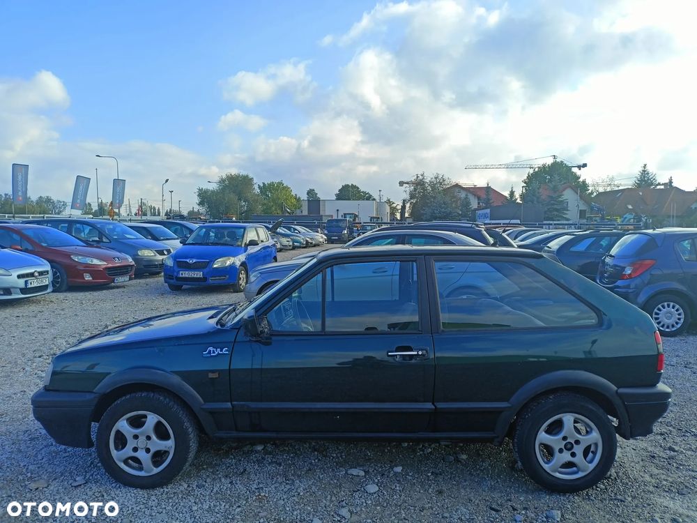 Volkswagen Polo Coupe 1.0 CL - 2