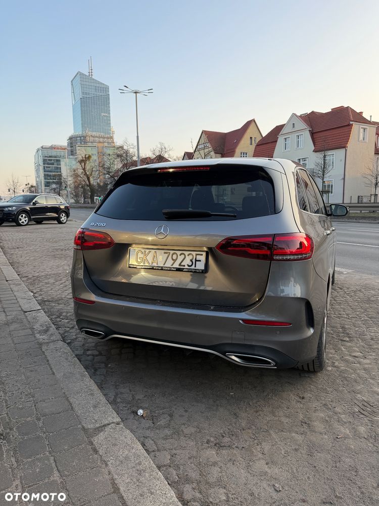 Mercedes-Benz Klasa B 200 AMG Line 7G-DCT - 13