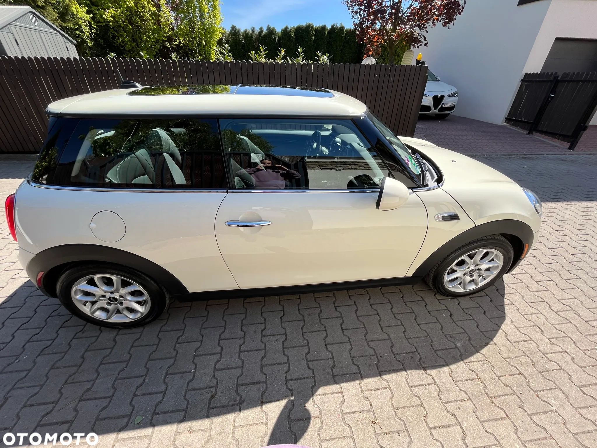 MINI Cooper Standard - 12