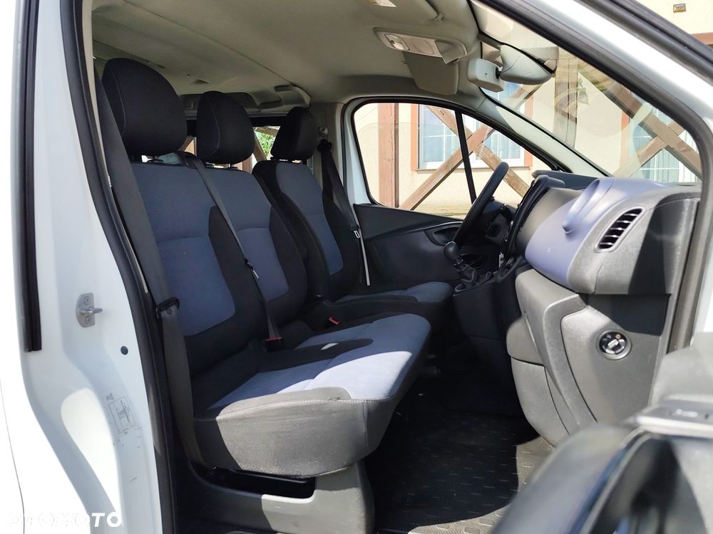 Opel Vivaro - 12