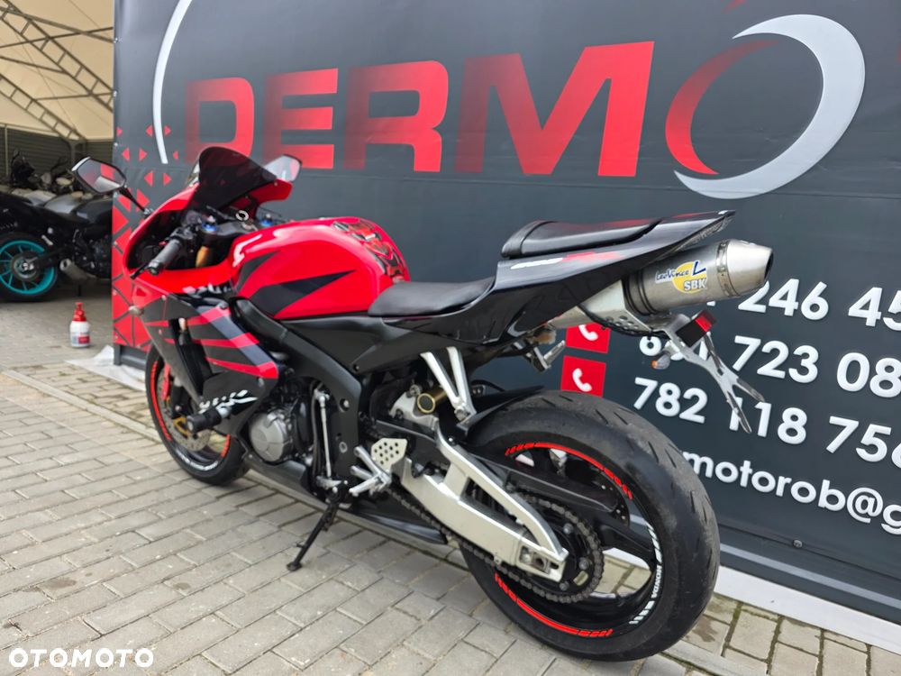 Honda CBR - 6
