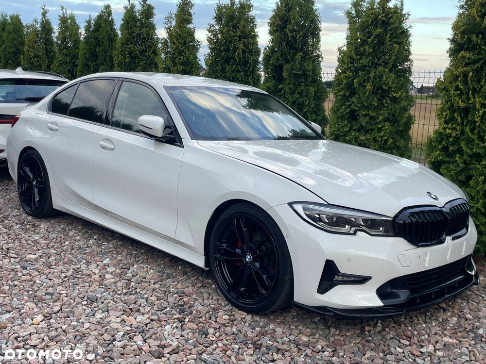 BMW Seria 3 318d Sport Line Shadow - 23