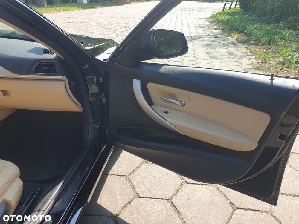 BMW Seria 3 318i - 14