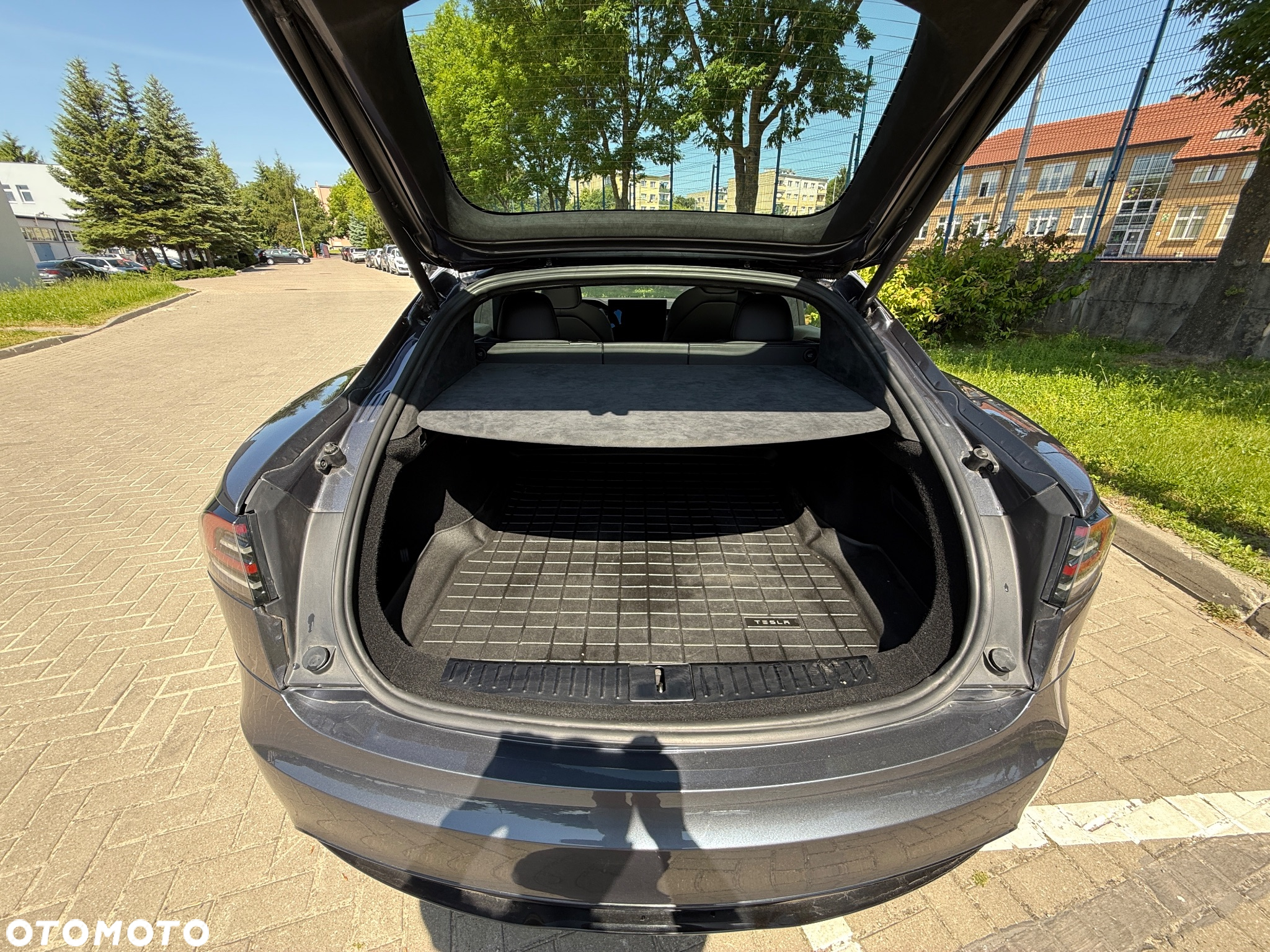 Tesla Model S Long Range - 12