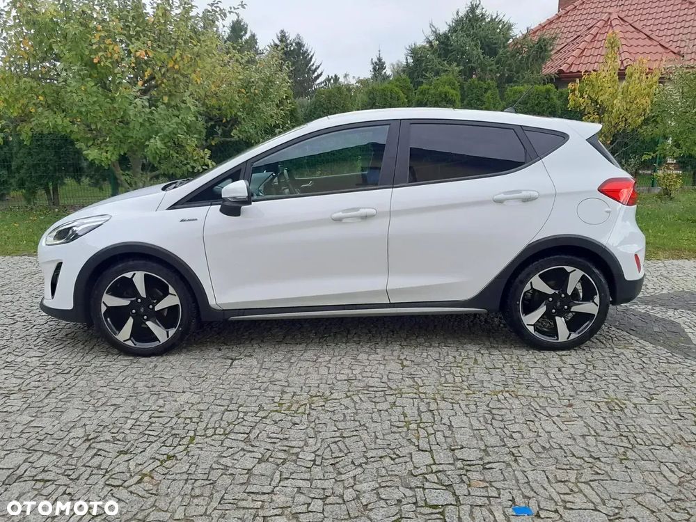 Ford Fiesta 1.0 EcoBoost S&S ACTIVE COLOURLINE - 4