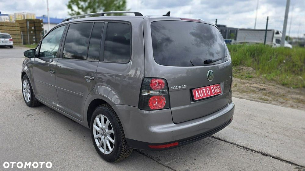 Volkswagen Touran - 7