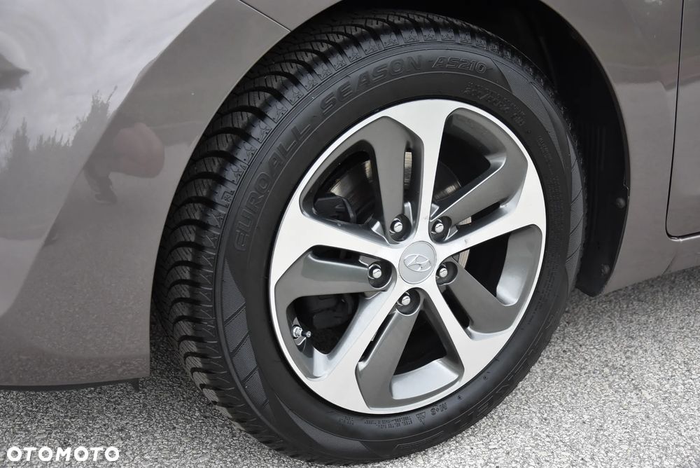 Hyundai i30 blue 1.6 GDI YES Gold - 16