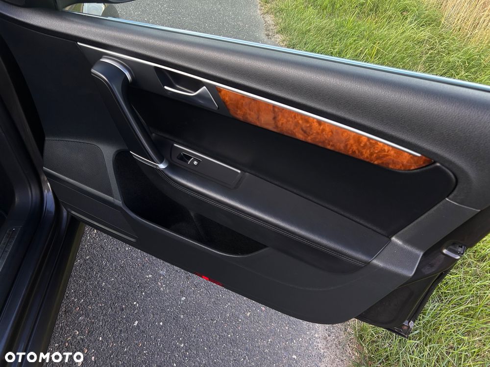 Volkswagen Passat 2.0 TDI DPF DSG Comfortline - 24