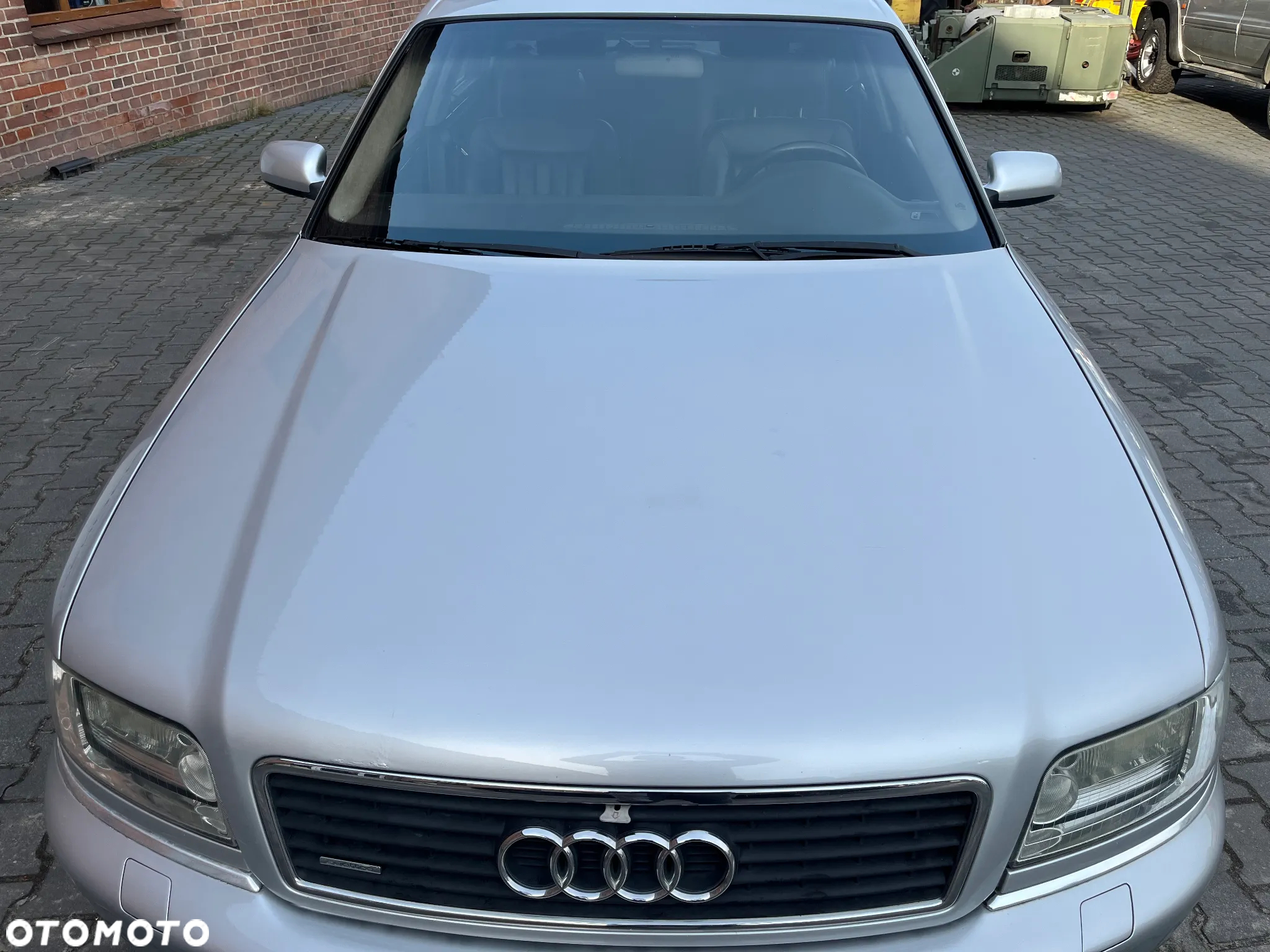 Audi A8 - 9