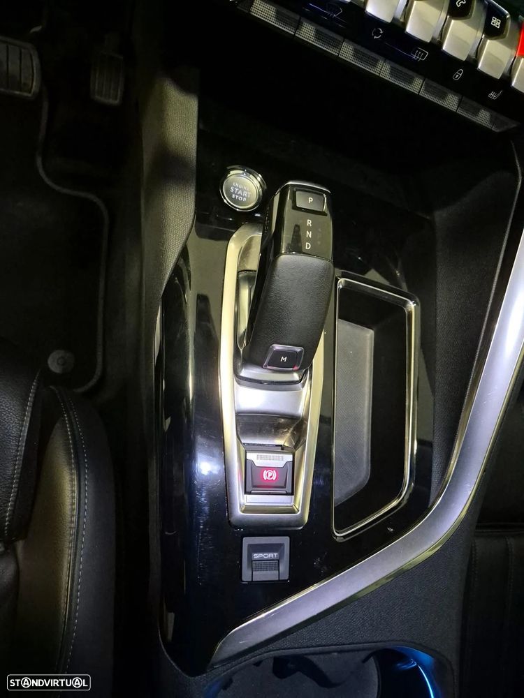 Peugeot 3008 1.5 BlueHDi Allure Baixo Consumo EAT8 - 16