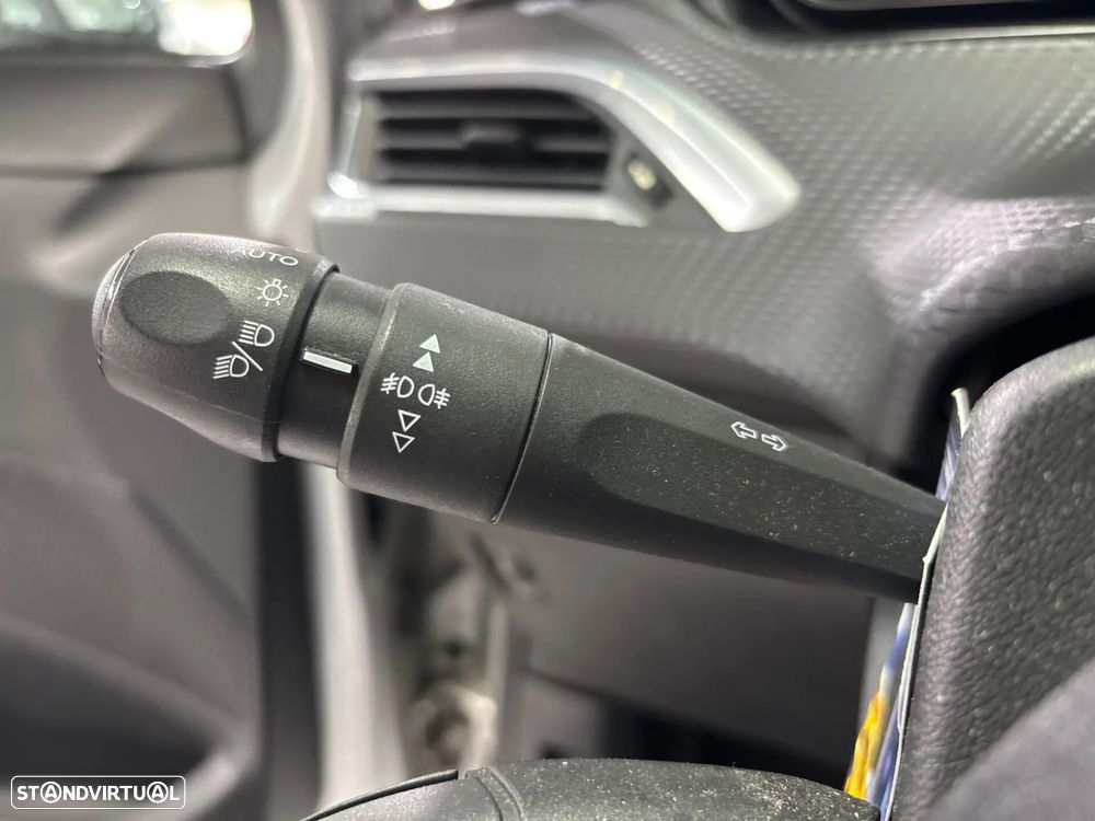 Peugeot 208 1.6 BlueHDi Active - 20