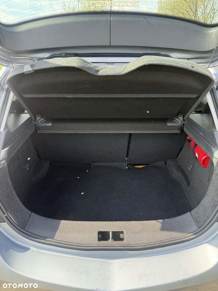 Opel Astra 1.4 111 - 10