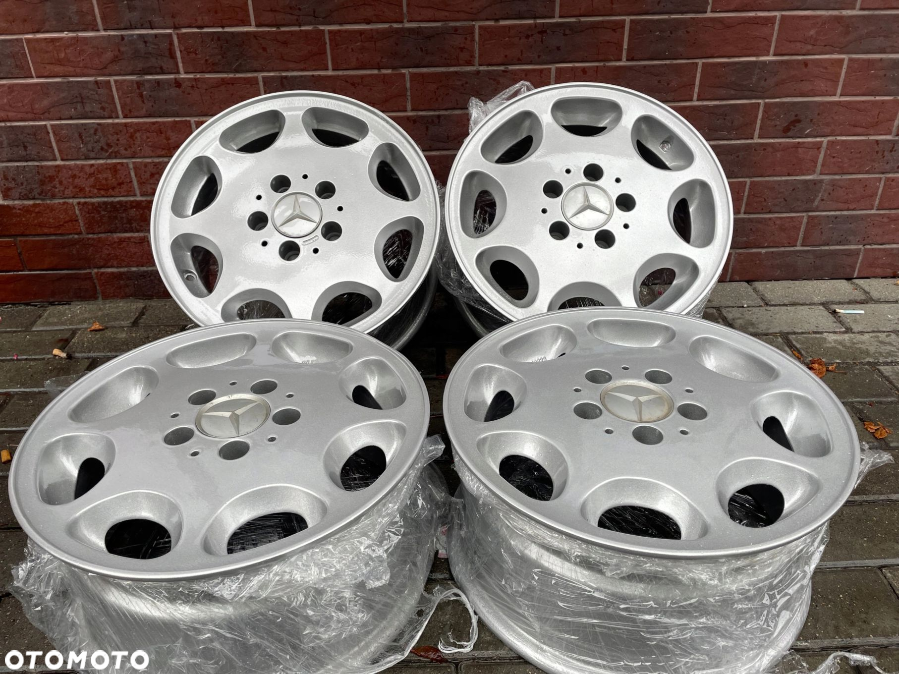 Alu Felgi MERCEDES 8 LOCH 15" 7J ET40 W124 W201 - 2