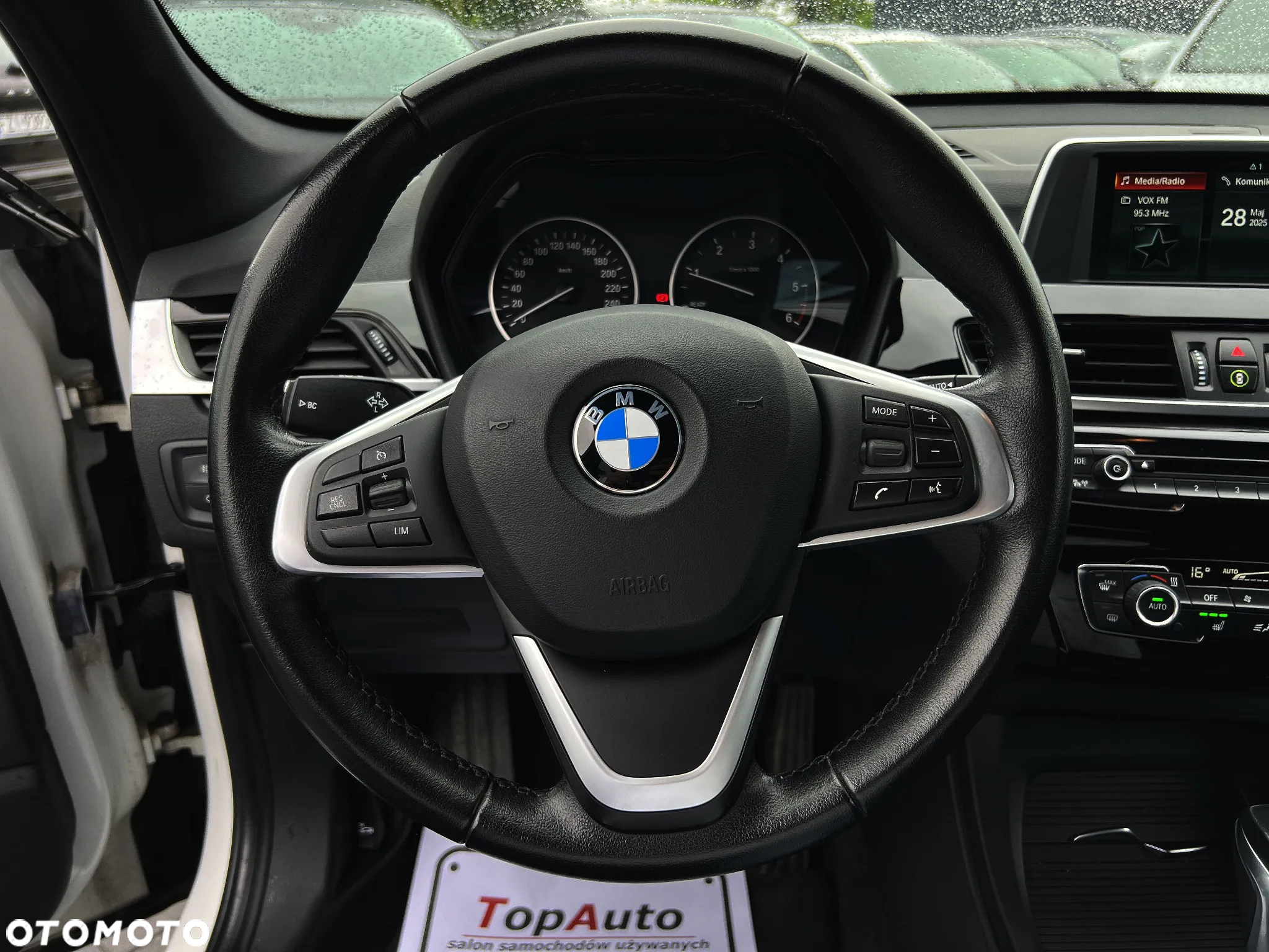 BMW X1 sDrive18d - 27