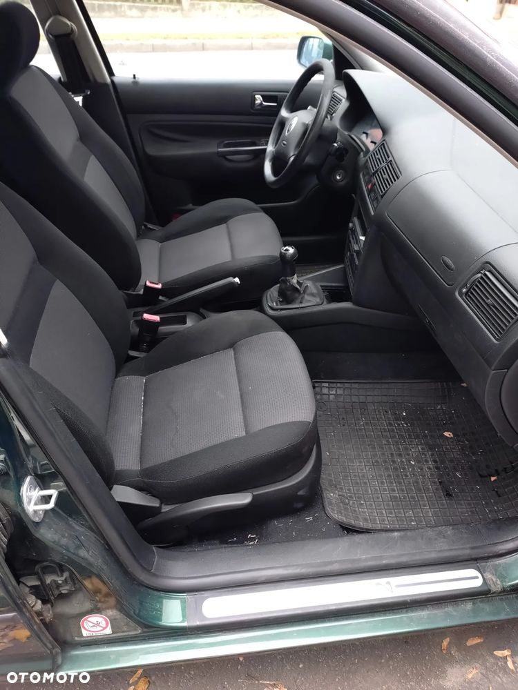 Volkswagen Golf 1.9 TDI Comfortline - 14