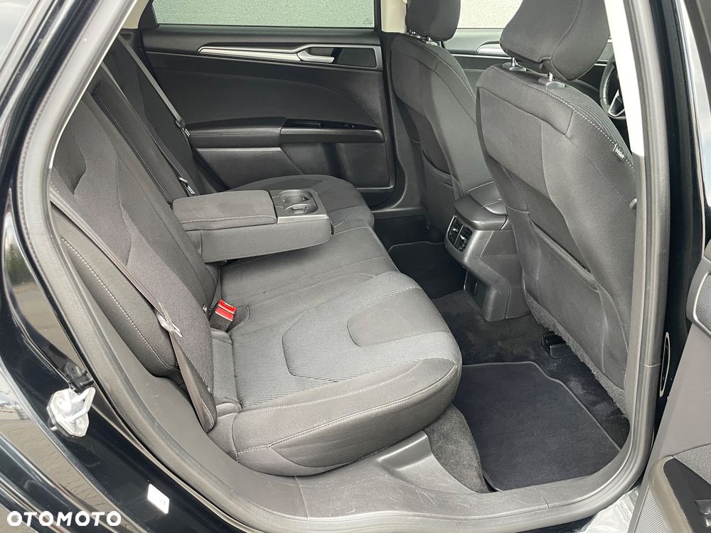 Ford Mondeo - 8