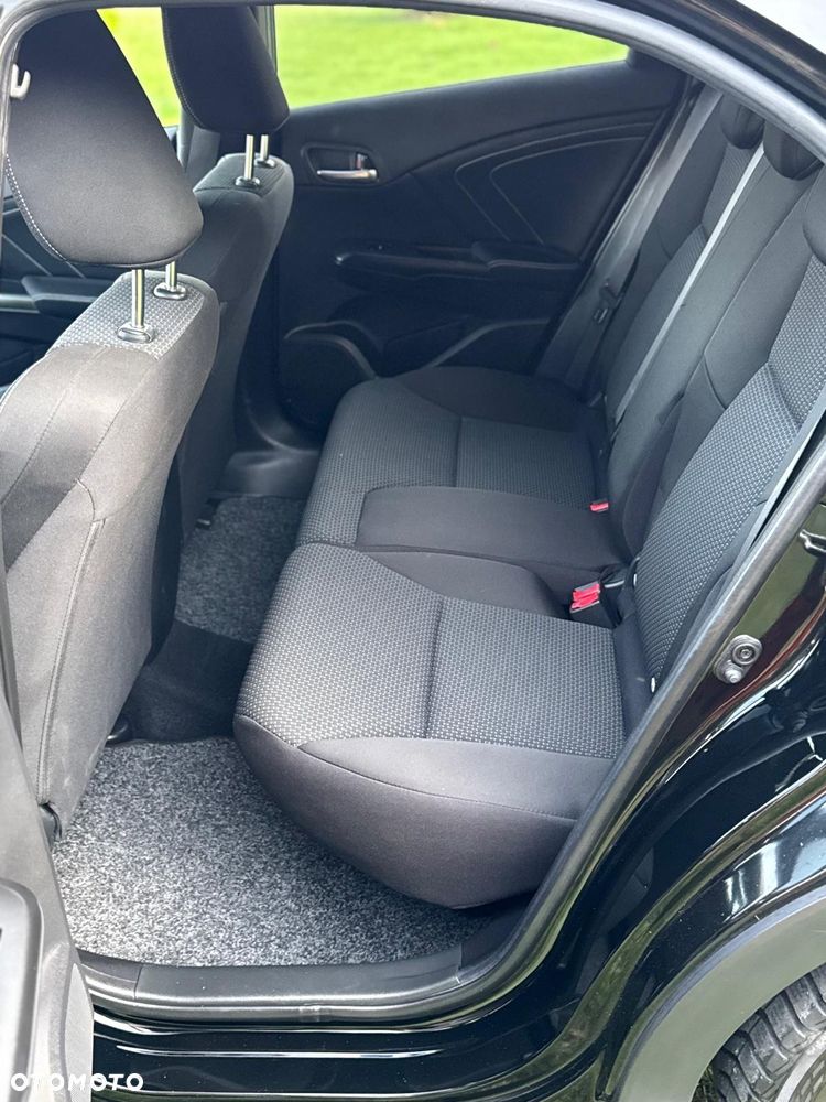 Honda Civic 1.8 i-VTEC Sport - 12