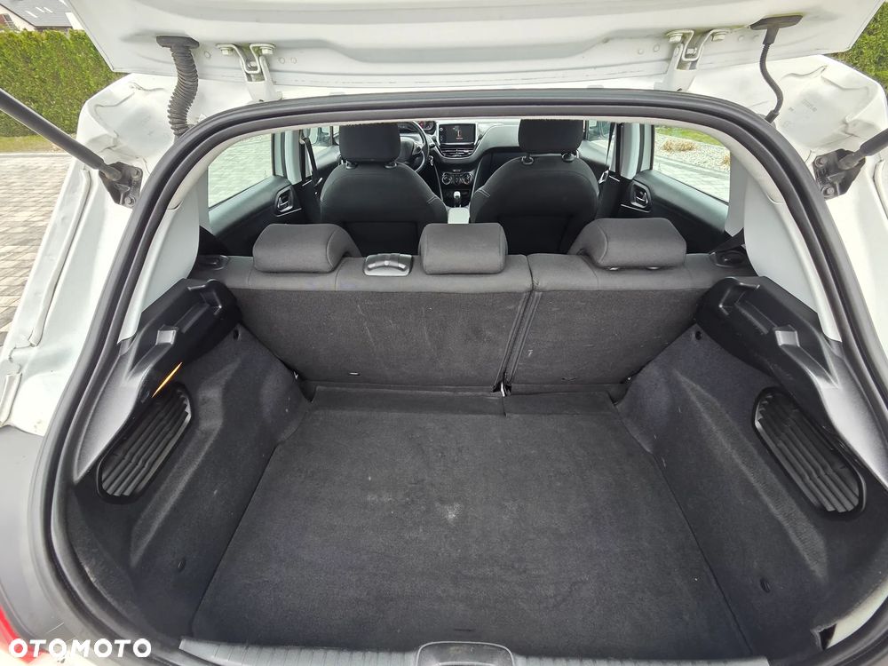 Peugeot 208 e-HDi FAP 92 Stop&Start Allure - 9