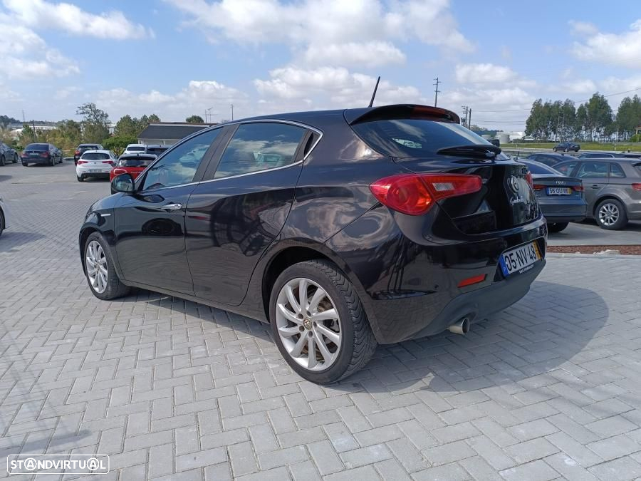 Alfa Romeo Giulietta 1.6 JTDm Trofeo - 2