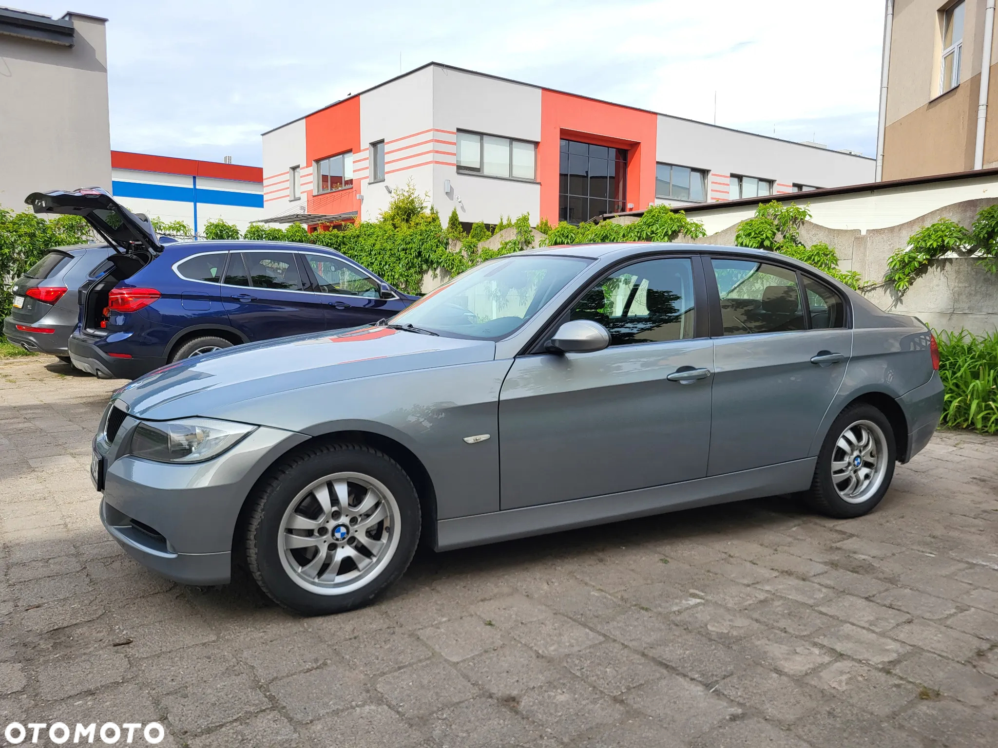 BMW Seria 3 318i - 2