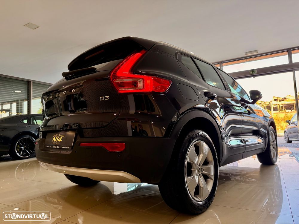Volvo XC 40 2.0 D3 Momentum Plus - 27