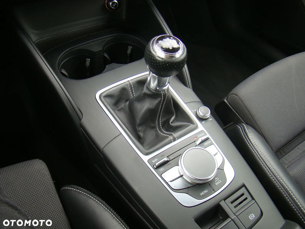 Audi A3 Sportback 2.0 TDI (clean diesel) S line Sportpaket - 29