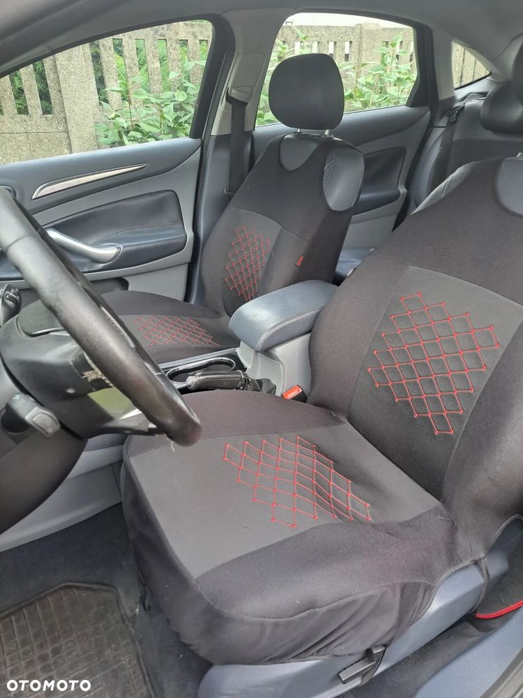 Ford Mondeo 2.0 TDCi Black Magic - 17