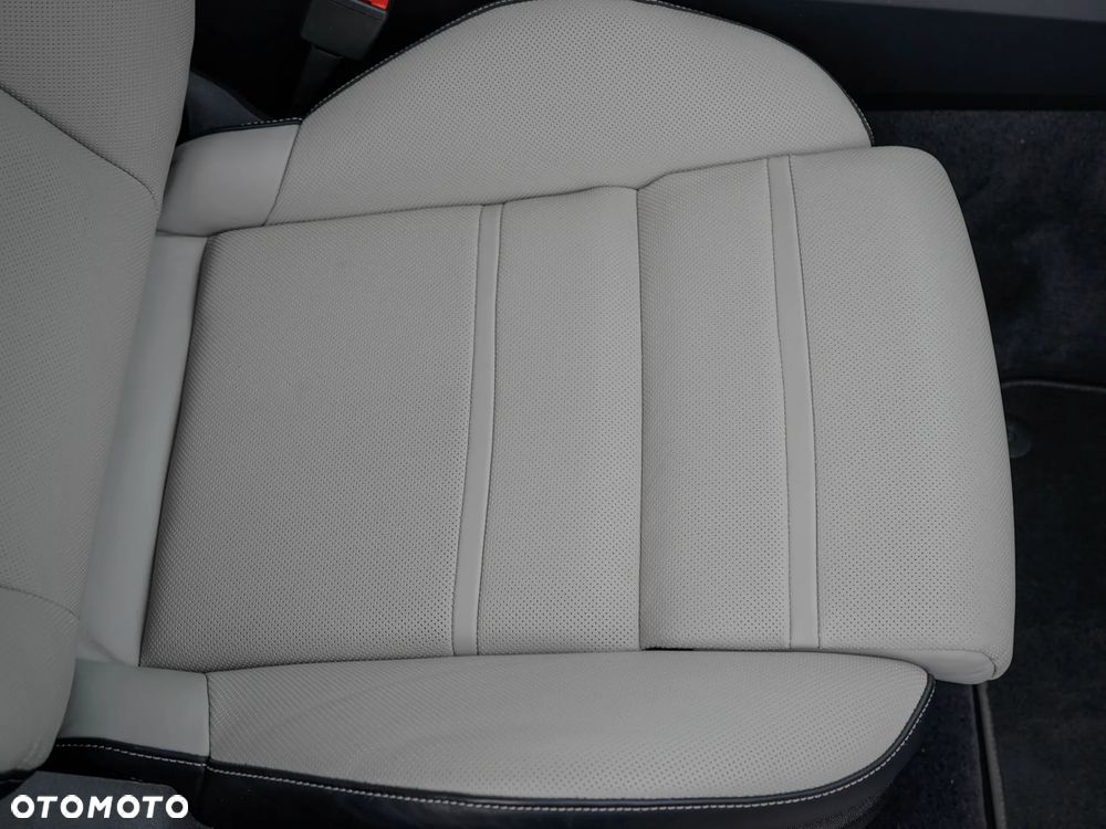 Porsche Cayenne Turbo S E-Hybrid - 31