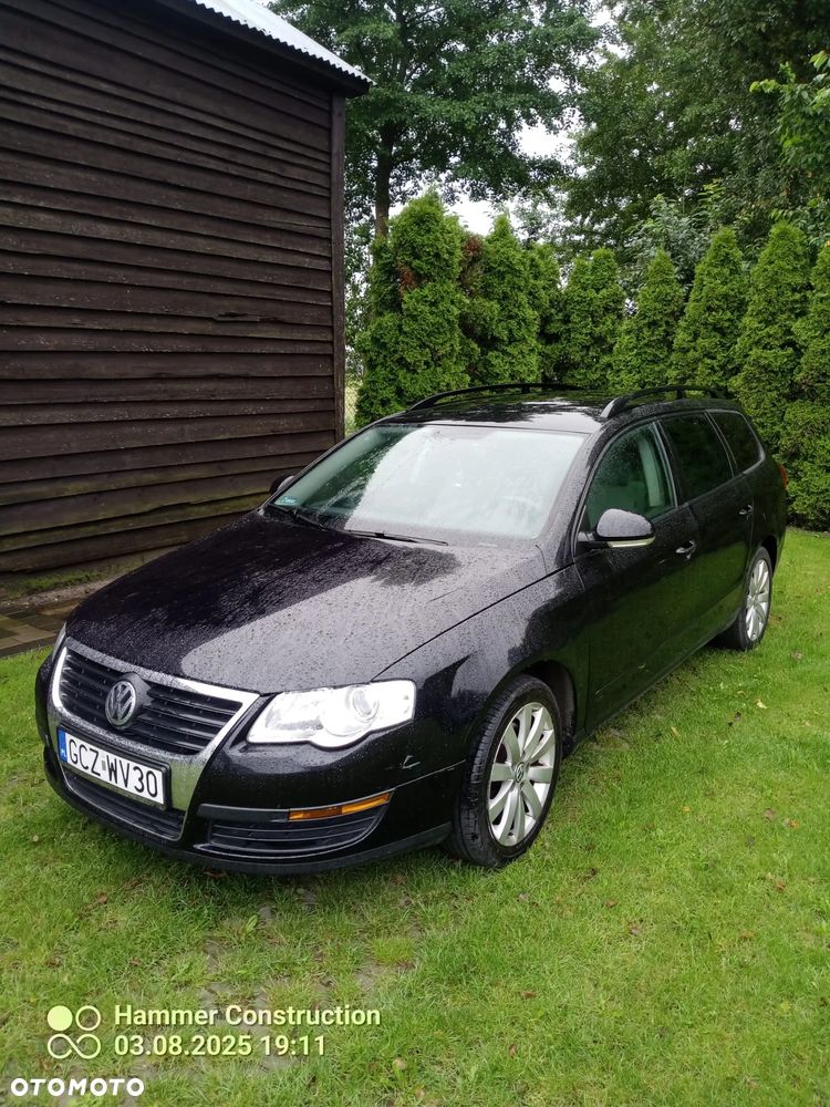 Volkswagen Passat - 2