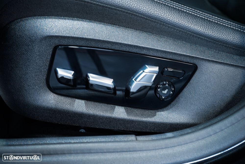 BMW 530 e Pack M - 16