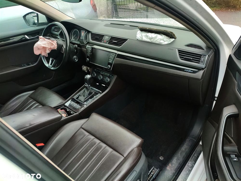 Skoda Superb 2.0 TDI DSG L&K - 8