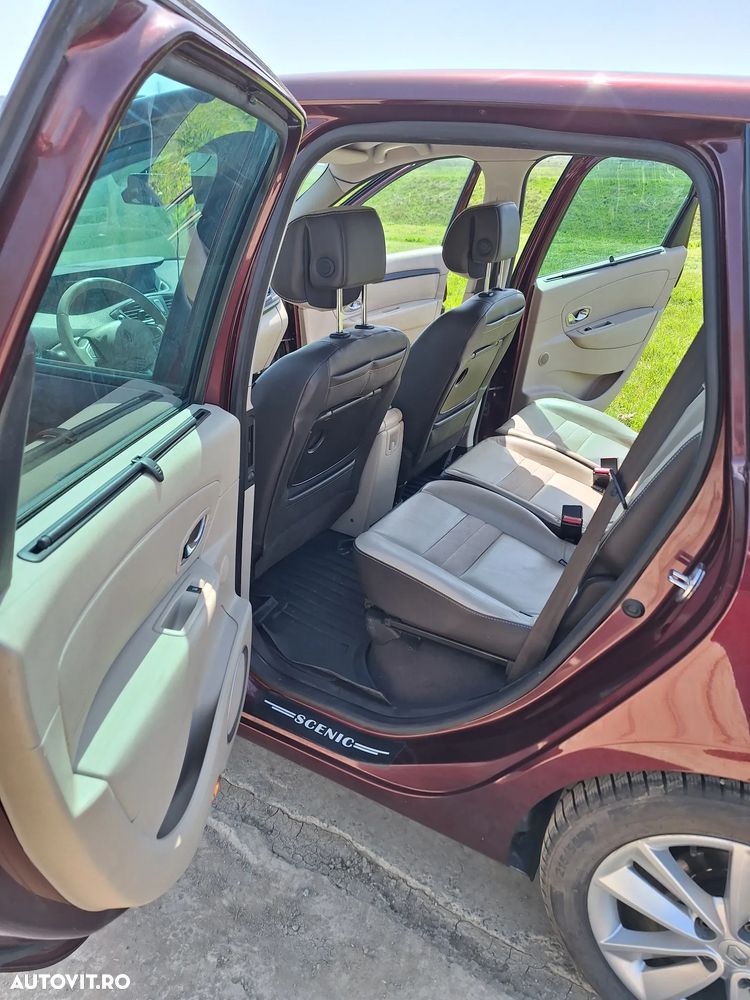Renault Scenic - 17