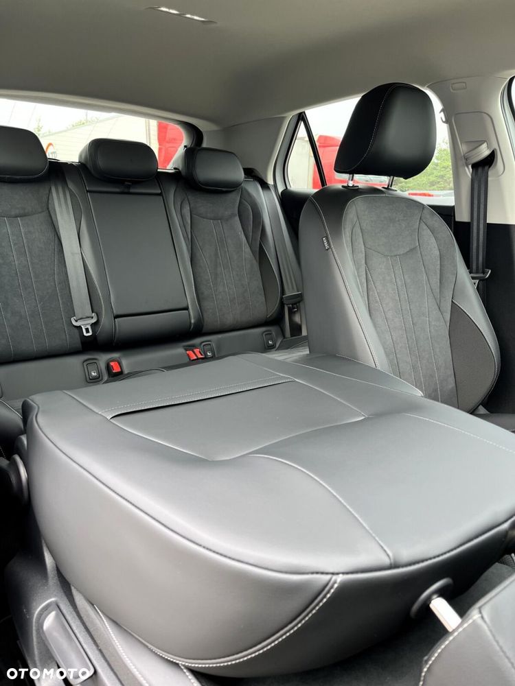 Volkswagen T-Roc 1.5 eTSI Style DSG - 37