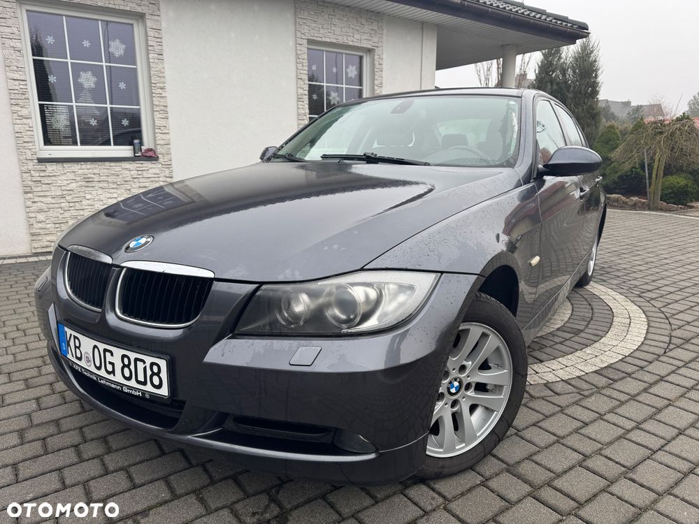 BMW Seria 3 318i - 3