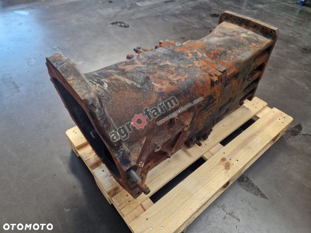 Skrzynia biegów Claas Arion 420 4360252H01 - 1